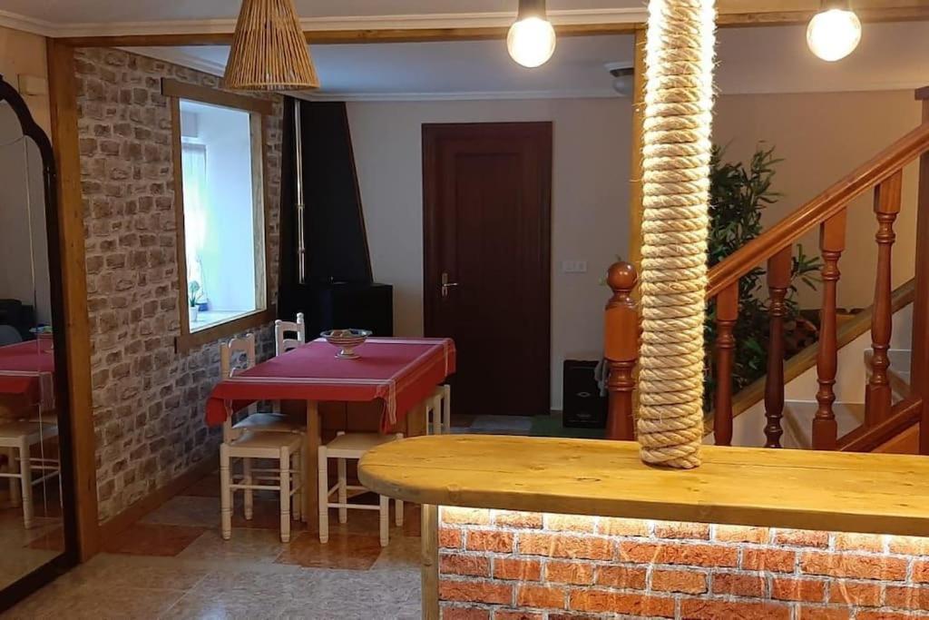 Вилла La Casa Del Rio. Ла-Серна Экстерьер фото